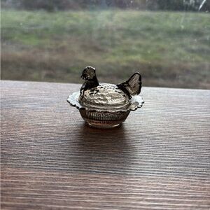 Mosser Smokey Titanium Mini Hen on Nest